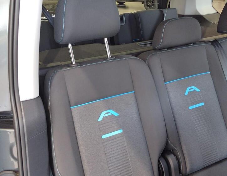 Ford Tourneo Connect 13