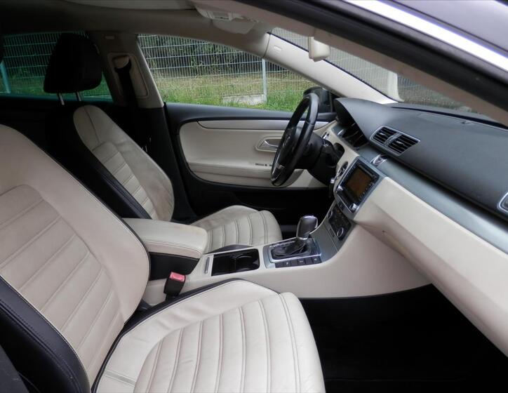 Volkswagen Passat 13