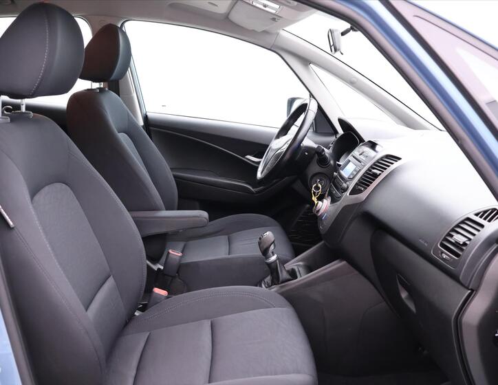 Hyundai ix20 12