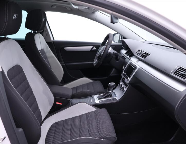 Volkswagen Passat 12