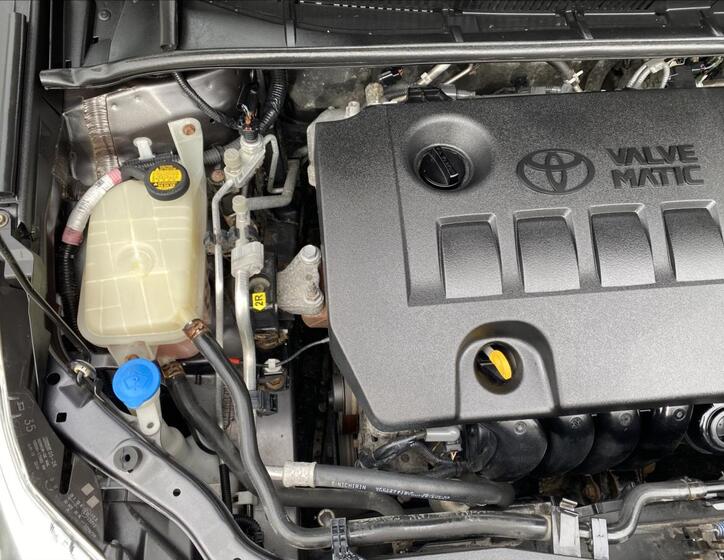 Toyota Avensis 22