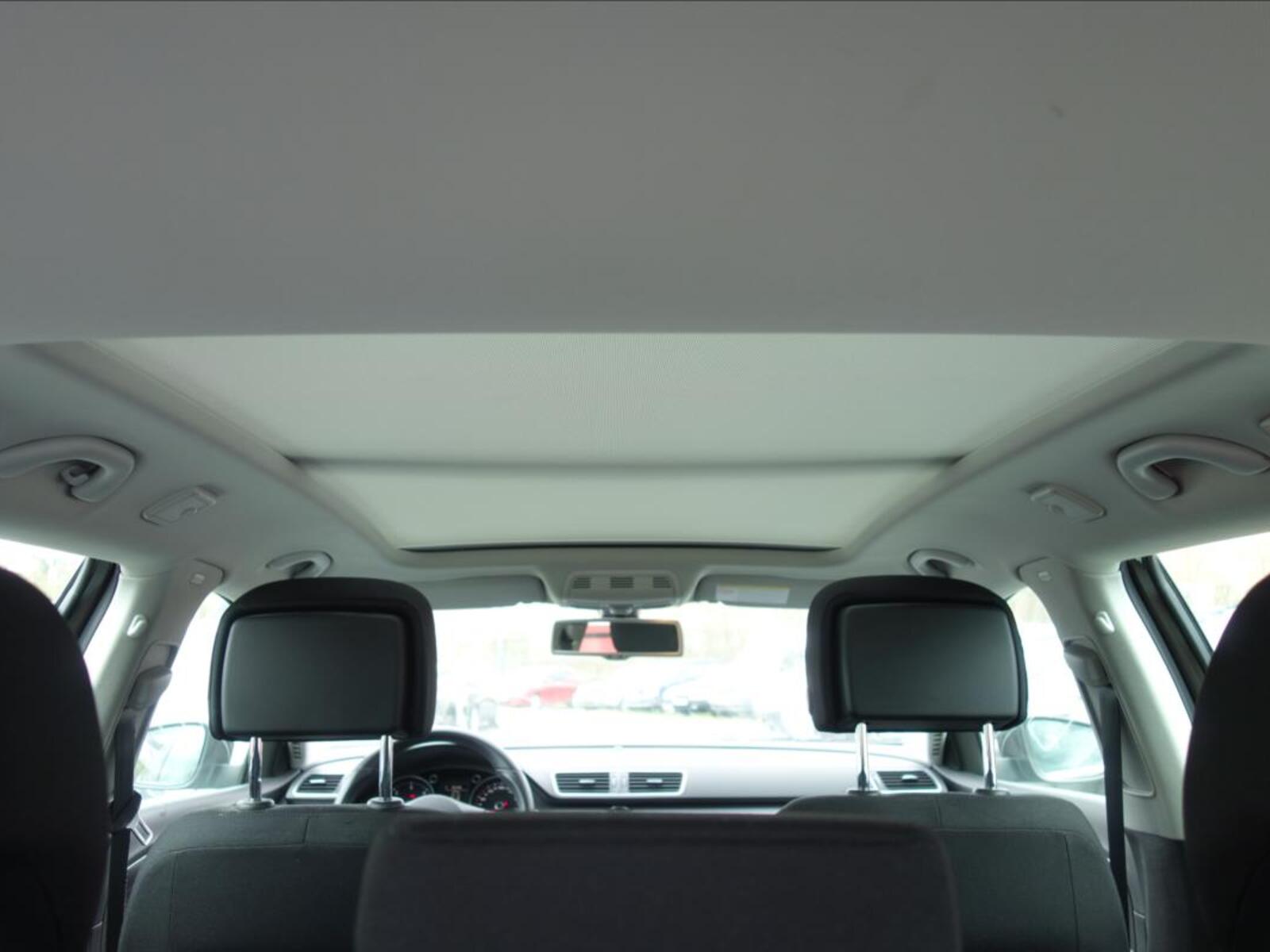 Volkswagen Passat 16