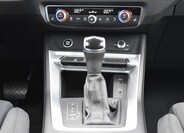 Audi Q3 15