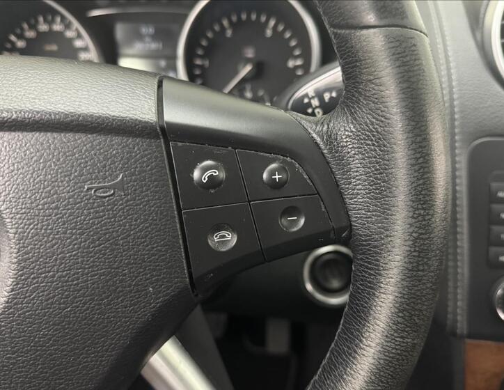 Mercedes-Benz GL 12