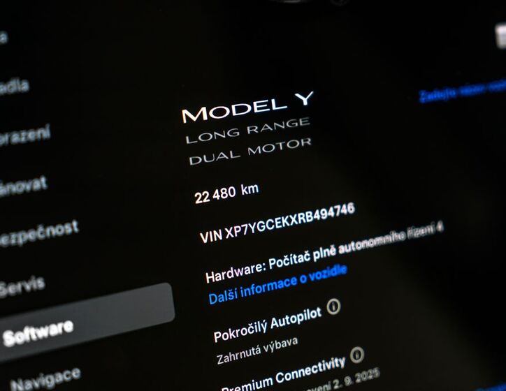 Tesla Model Y 19