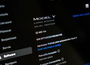 Tesla Model Y 19