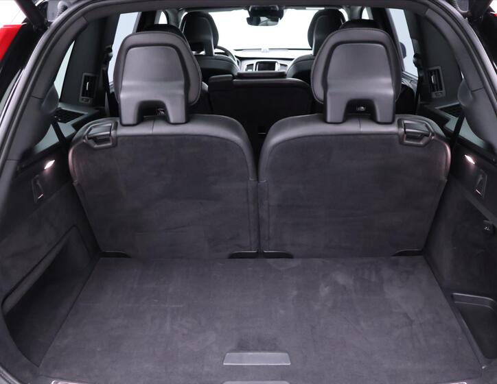 Volvo XC90 10