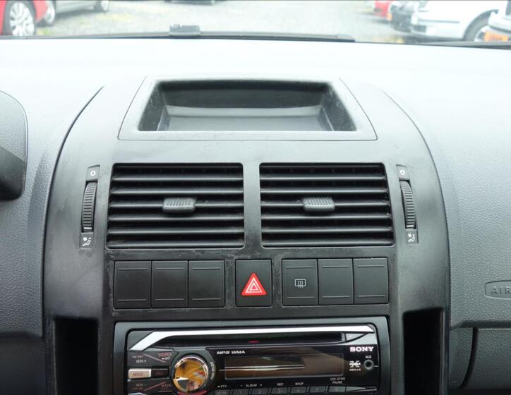 Volkswagen Polo 19