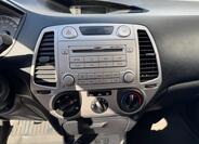 Hyundai i20 15