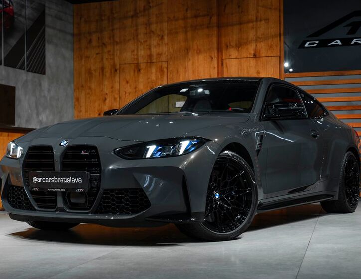 BMW M4 6