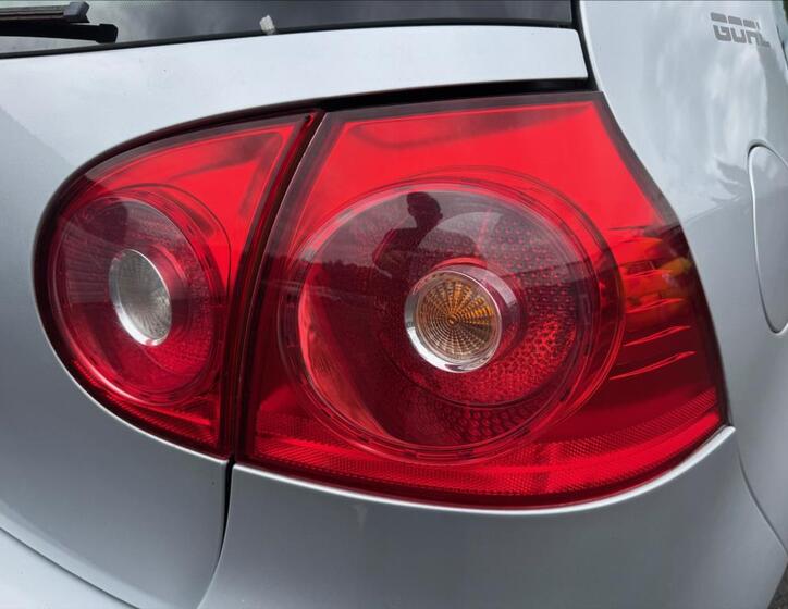 Volkswagen Golf 23