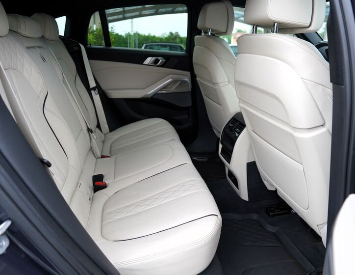BMW X6 36
