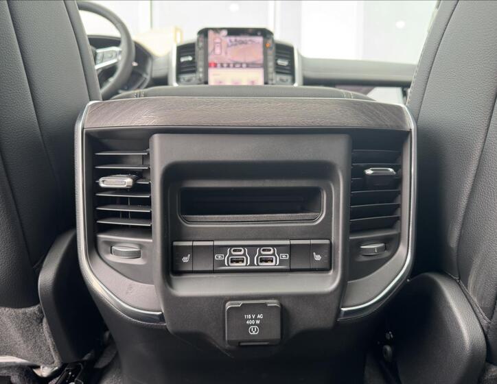 Dodge RAM 18