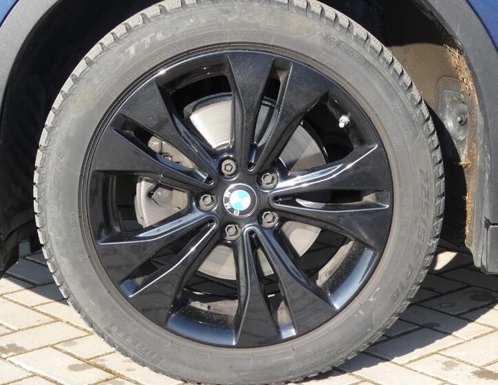 BMW X2 23