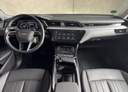 Audi e-tron 18