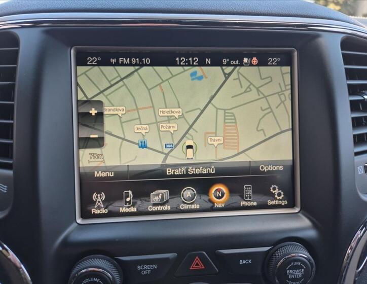 Jeep Grand Cherokee 19