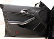 Mercedes-Benz CLA 9