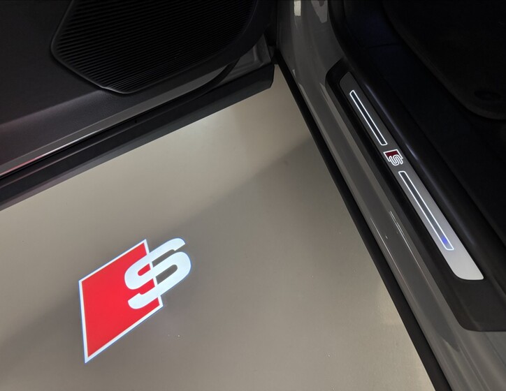 Audi Q8 50