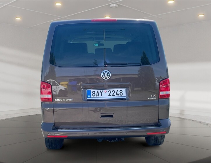 Volkswagen Multivan 5