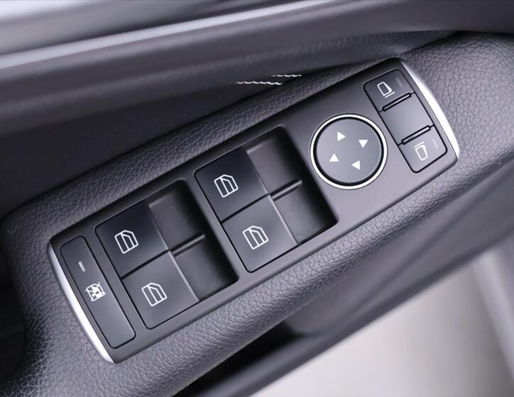 Mercedes-Benz CLA 16
