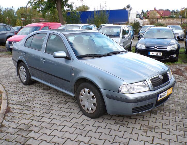 Škoda Octavia 1