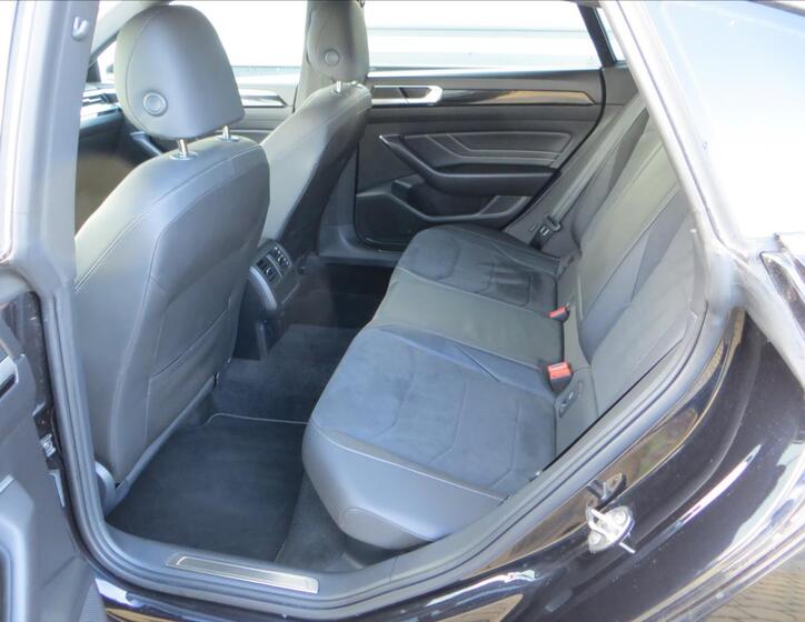 Volkswagen Arteon 12