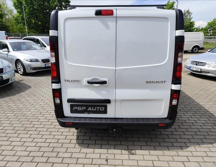 Renault Trafic 11