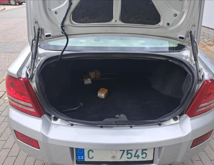 Dodge Avenger 33