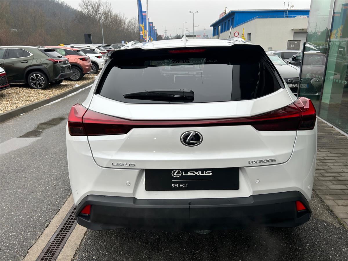 Lexus UX 300h