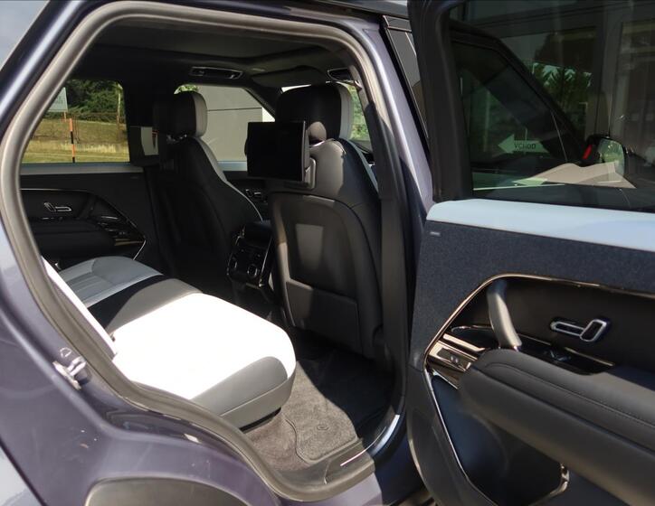 Land Rover Range Rover Sport 13