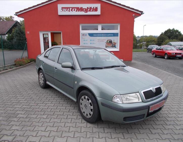 Škoda Octavia 1