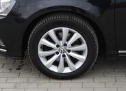Volkswagen Passat 9