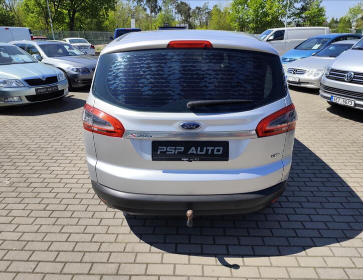 Ford S-MAX 10