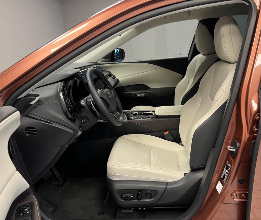 Lexus RX 450h plus
