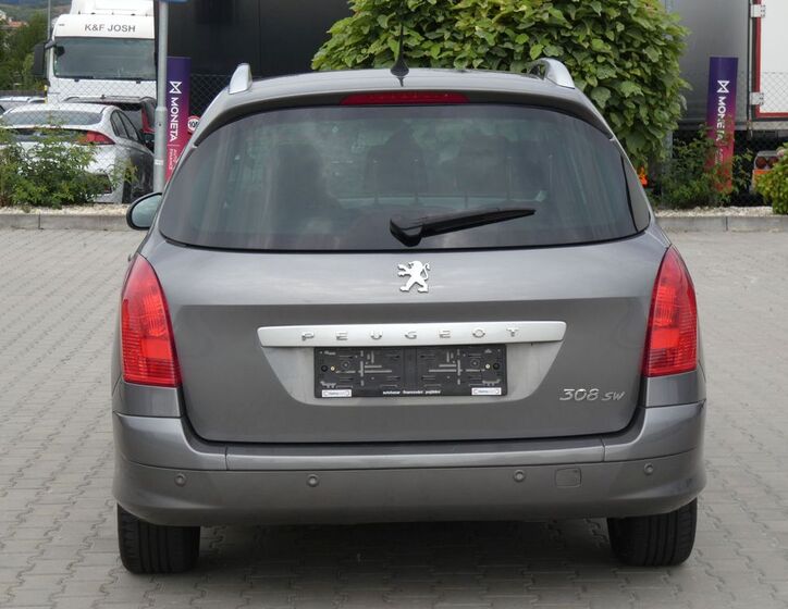 Peugeot 308 8
