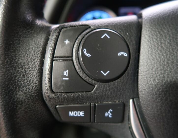 Toyota Corolla 24