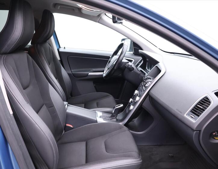 Volvo XC60 13