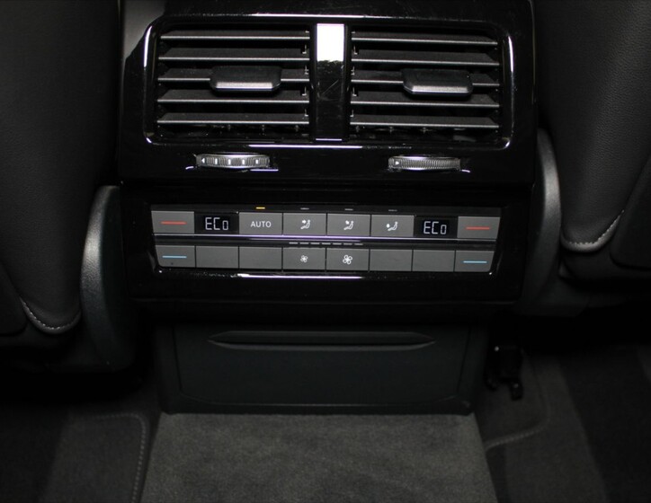 Volkswagen Touareg 27