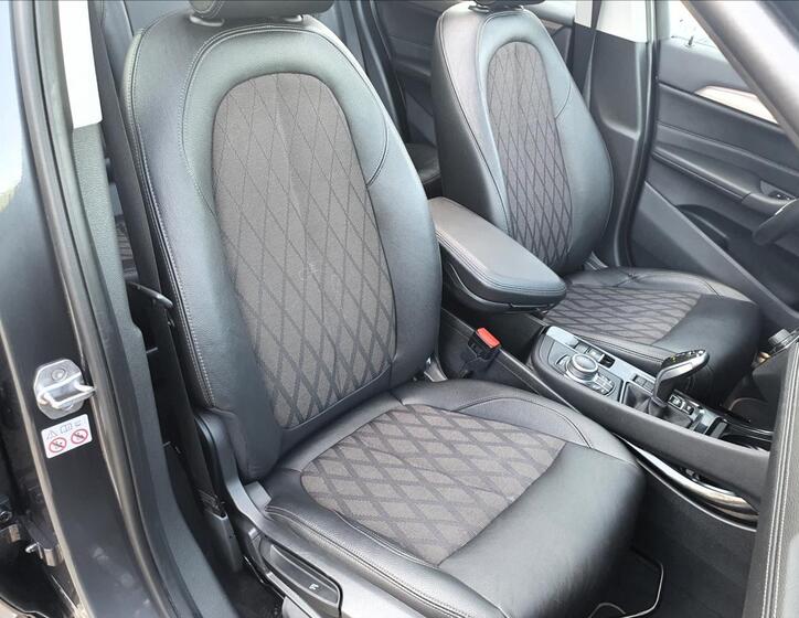 BMW X1 11