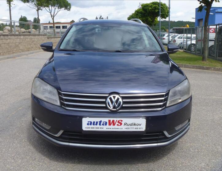 Volkswagen Passat 2