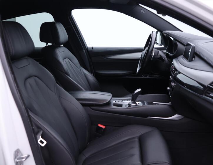 BMW X6 15