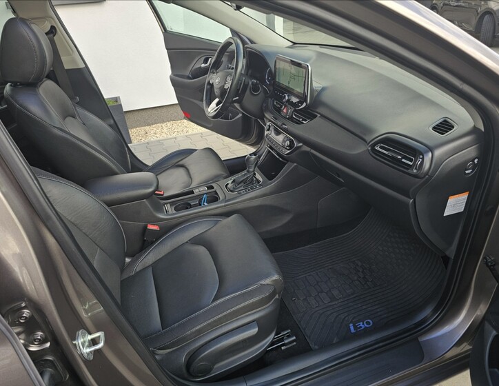 Hyundai i30 42