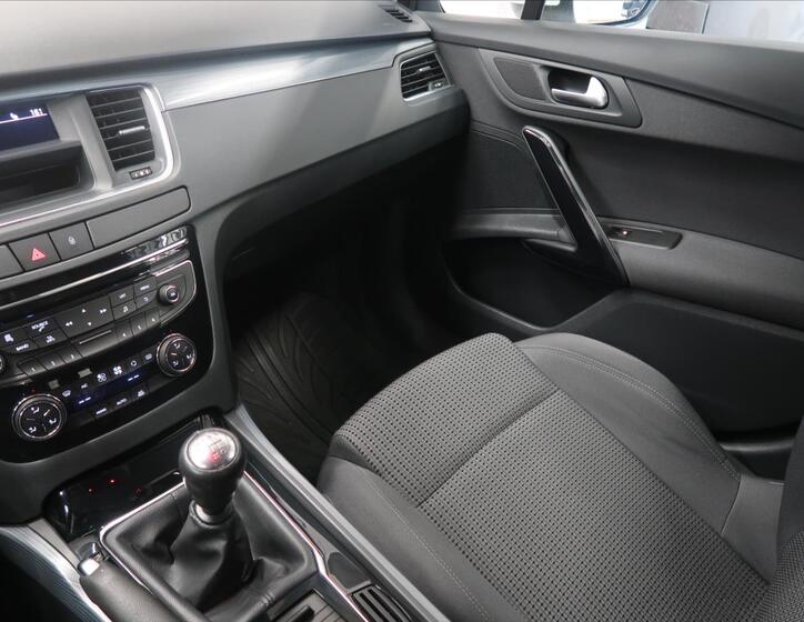 Peugeot 508 25
