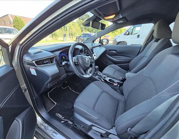 Toyota Corolla 9