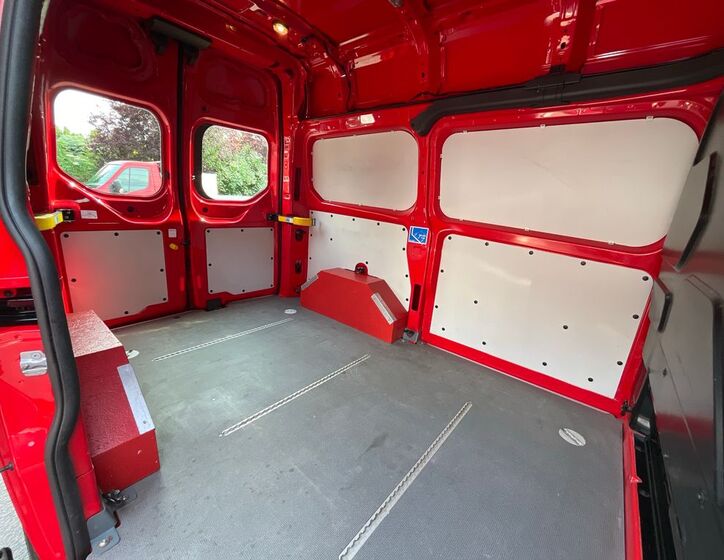 Ford Transit Custom 14