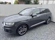 Audi Q7 5