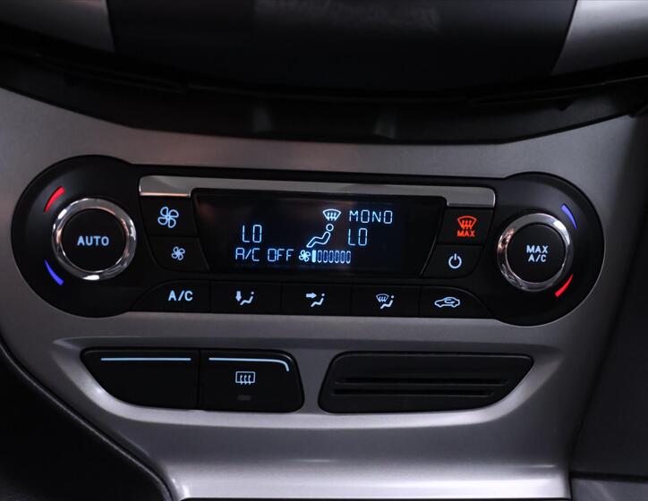 Ford Focus 24