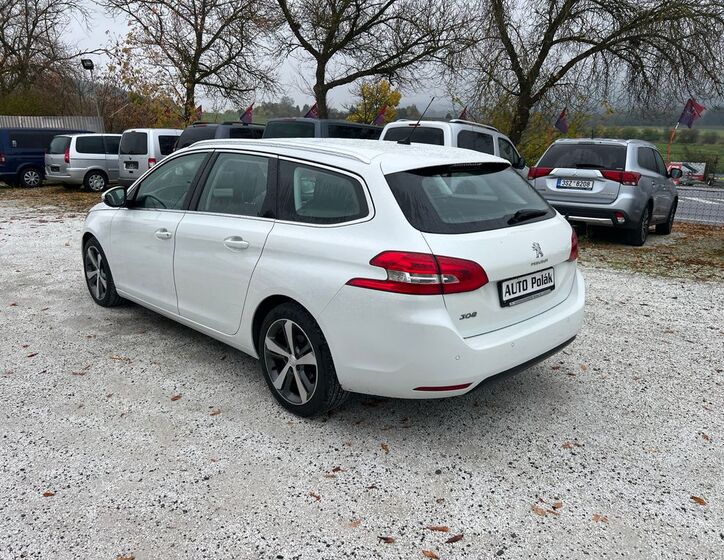 Peugeot 308 8