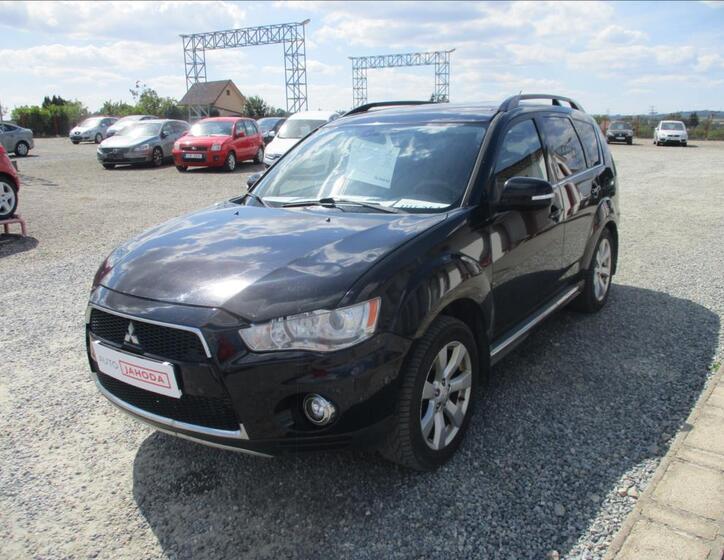 Mitsubishi Outlander 3