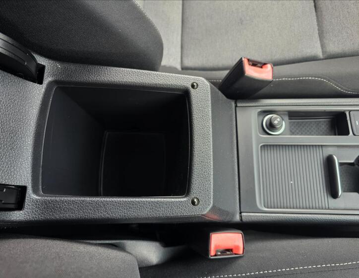 Volkswagen Golf 36